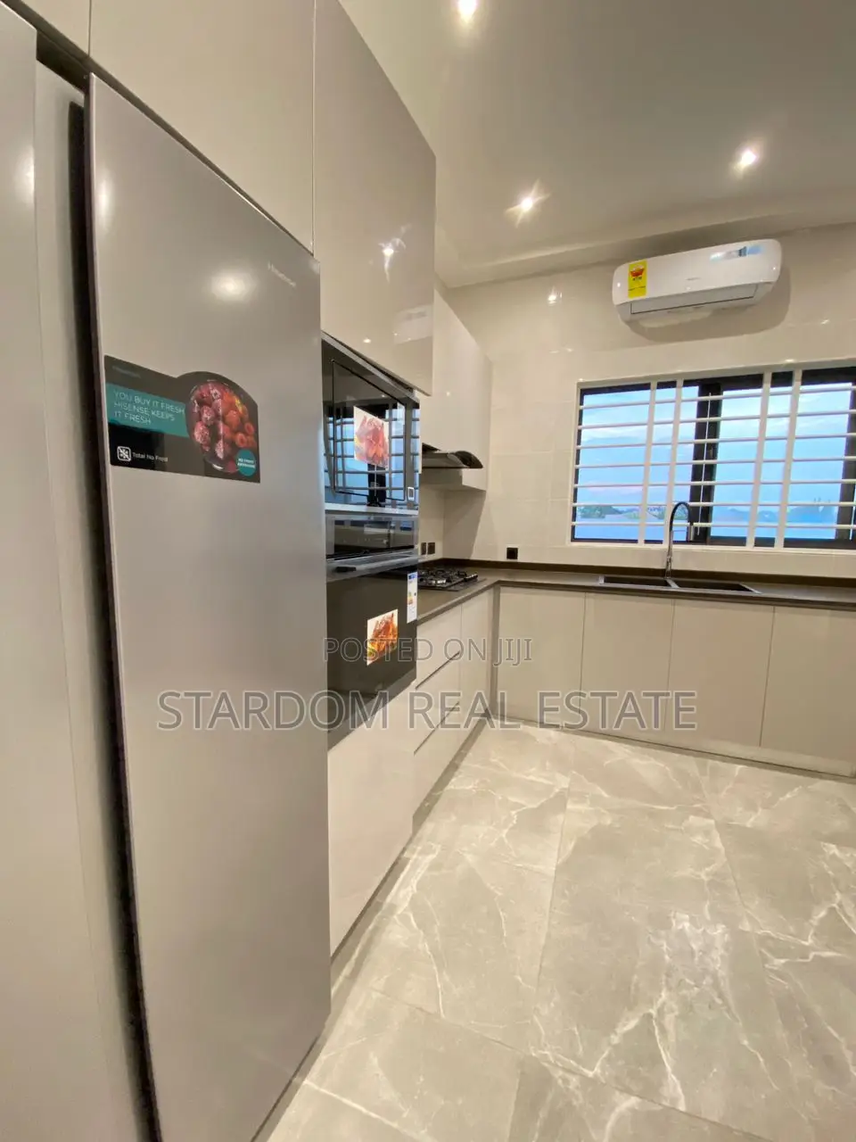 4bdrm Duplex in East Legon for sale