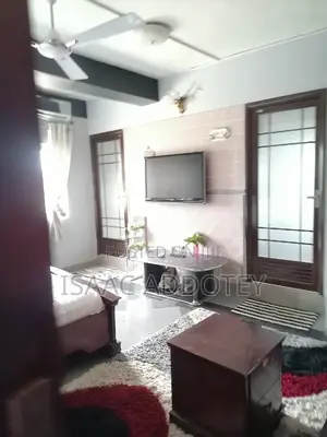 Furnished 1bdrm Apartment in Sakumono Estate, Baatsona Total for rent