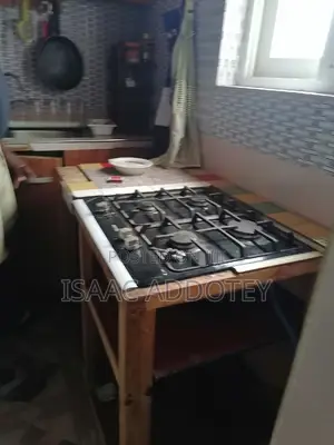 Furnished 1bdrm Apartment in Sakumono, Baatsona Total for rent