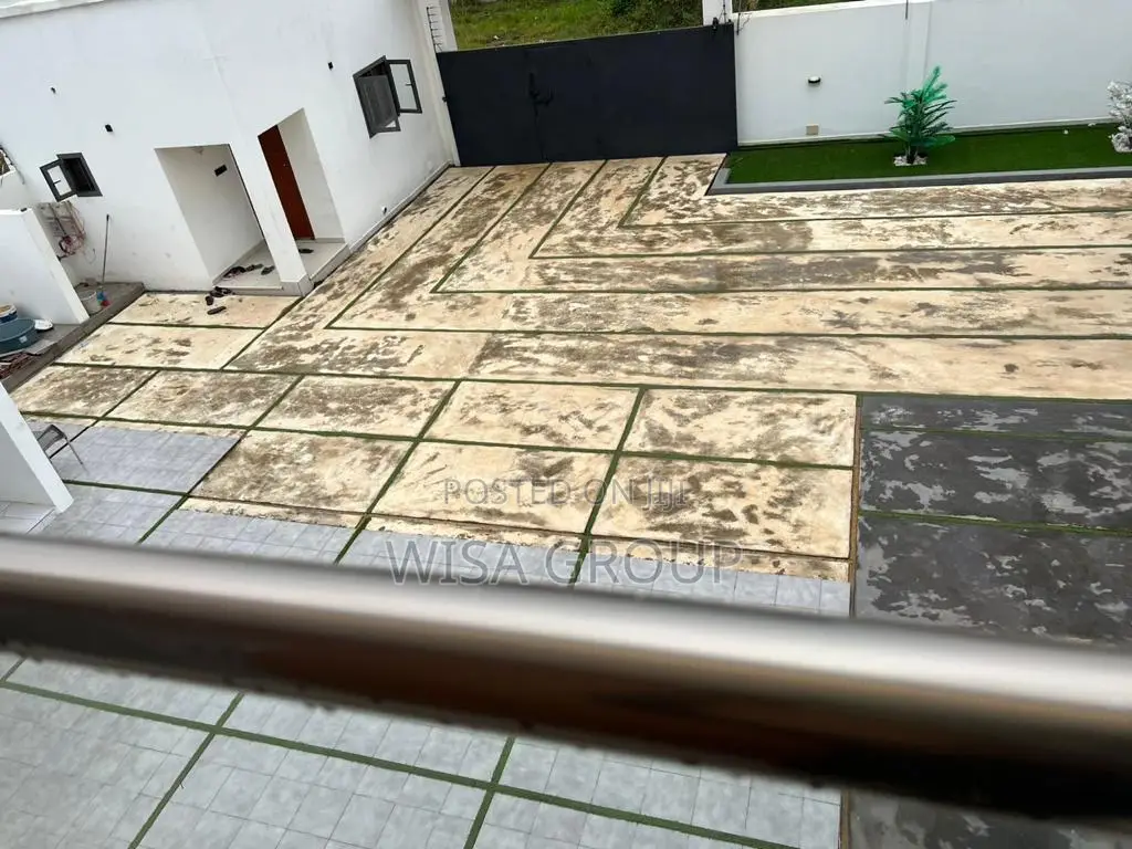 Furnished 5bdrm Duplex in Wisa Groups, Accra Metropolitan for sale