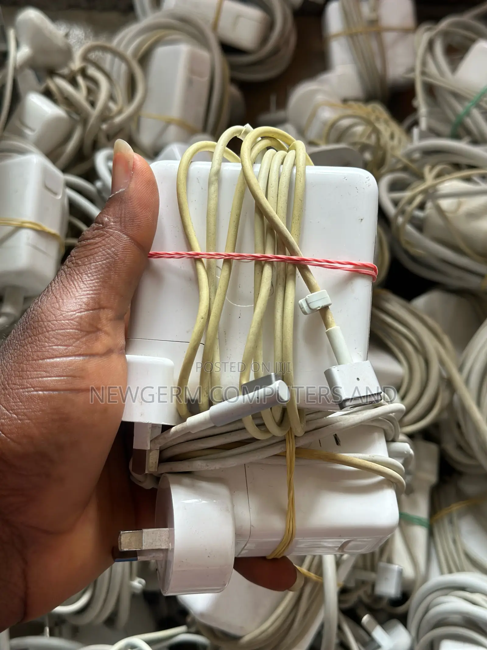 Macbook Laptop Chargers Home Used ORIGINAL