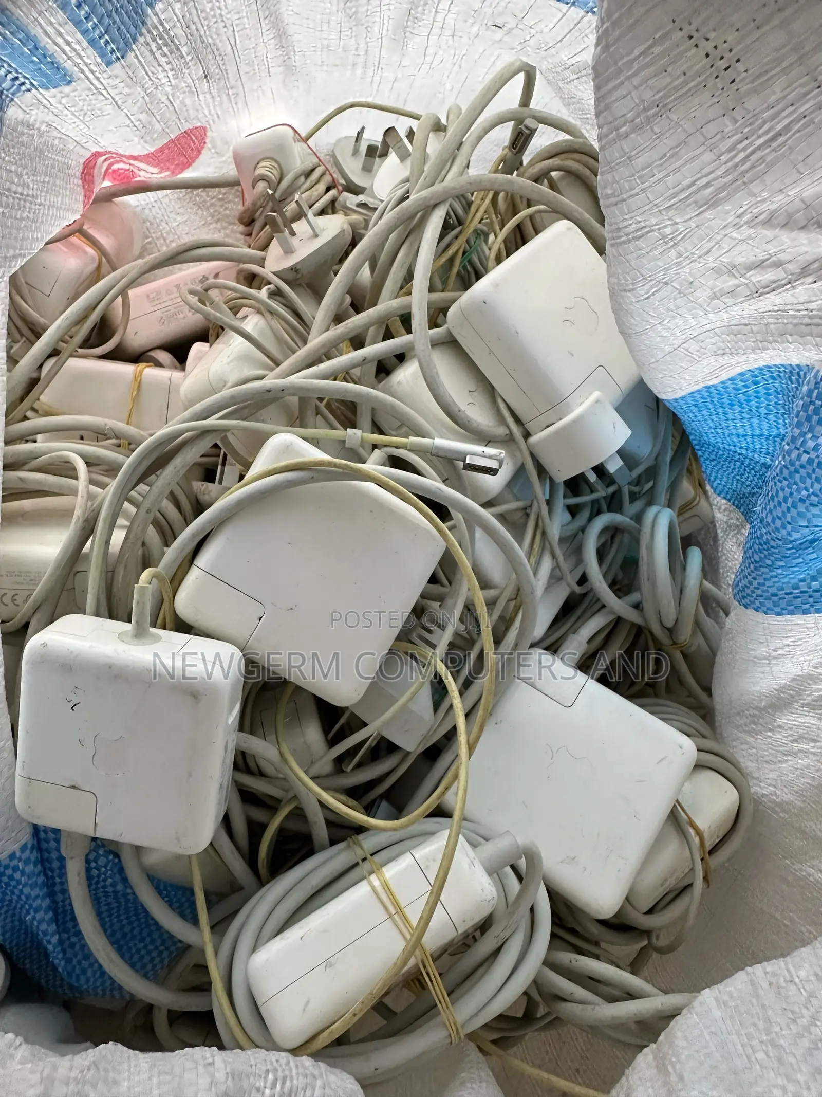 Macbook Laptop Chargers Home Used ORIGINAL