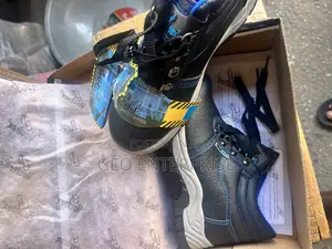 Safety Boot ( Vaultex )