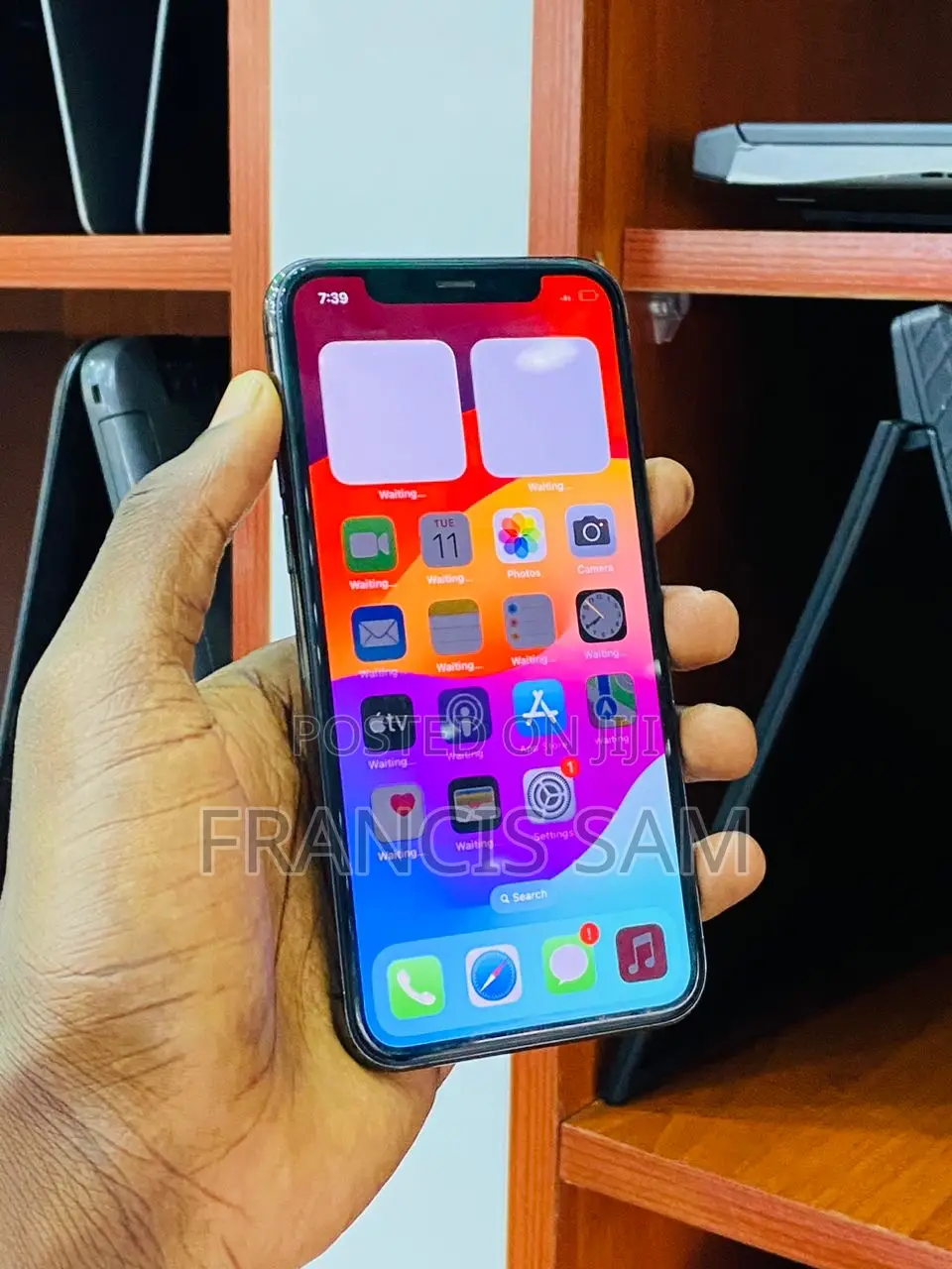 New Apple iPhone 11 Pro 64 GB Black