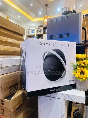 Onyx Studio 8—-2.Bluetooth Speaker