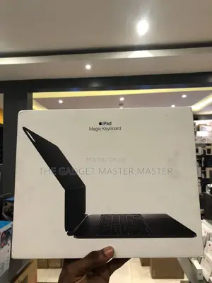 Apple iPad Pro Magic Keyboard 13 Inch