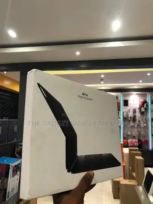 Apple iPad Pro Magic Keyboard 13 Inch