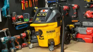 Dewalt Construction Dust Extractor _ 38L
