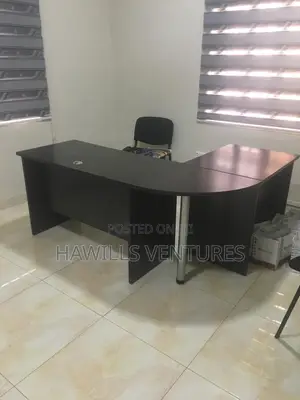 Executive Curve Table