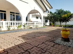 5bdrm House in Wisa Groups, Accra Metropolitan for rent
