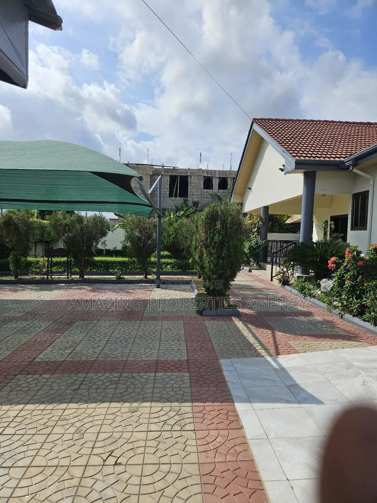 4bdrm House in Spintex Batsonaa for rent