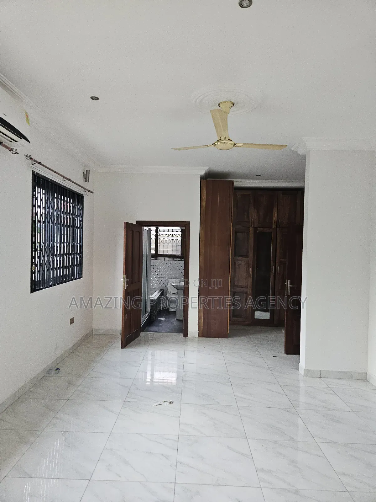 4bdrm House in Spintex Batsonaa for rent