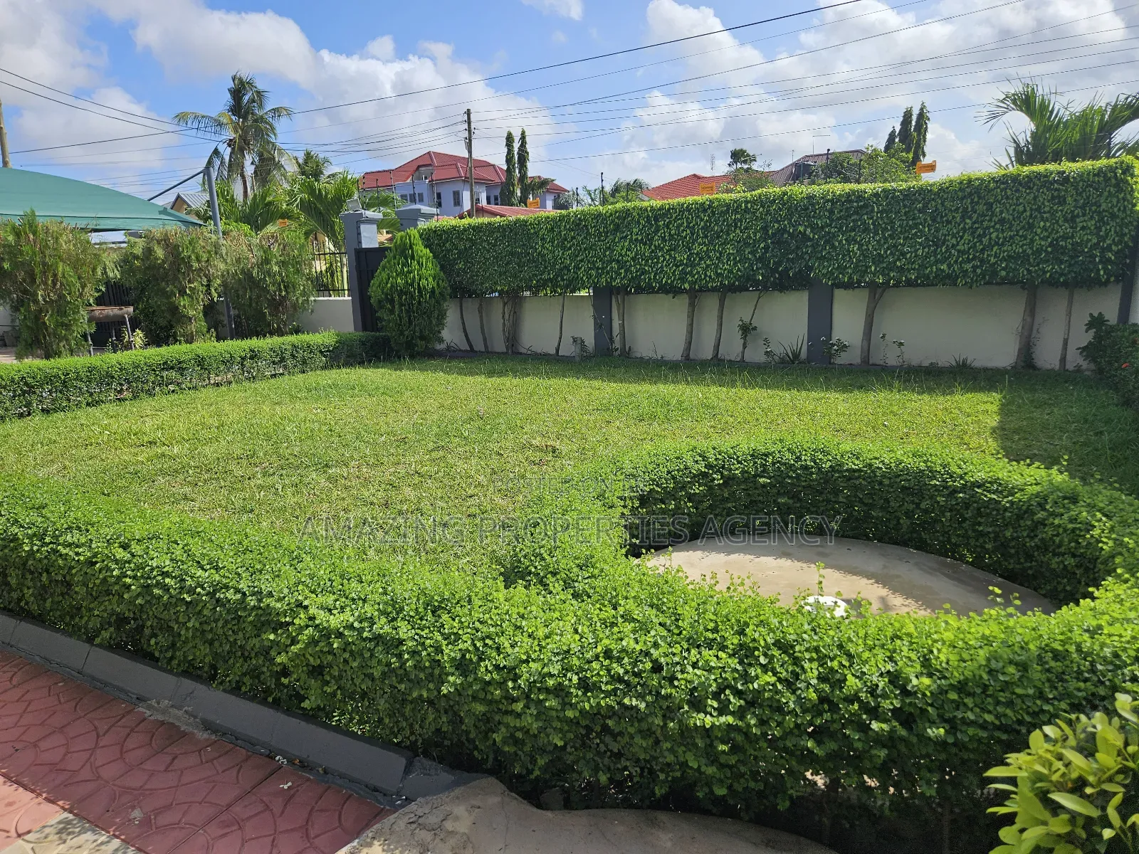 4bdrm House in Spintex Batsonaa for rent
