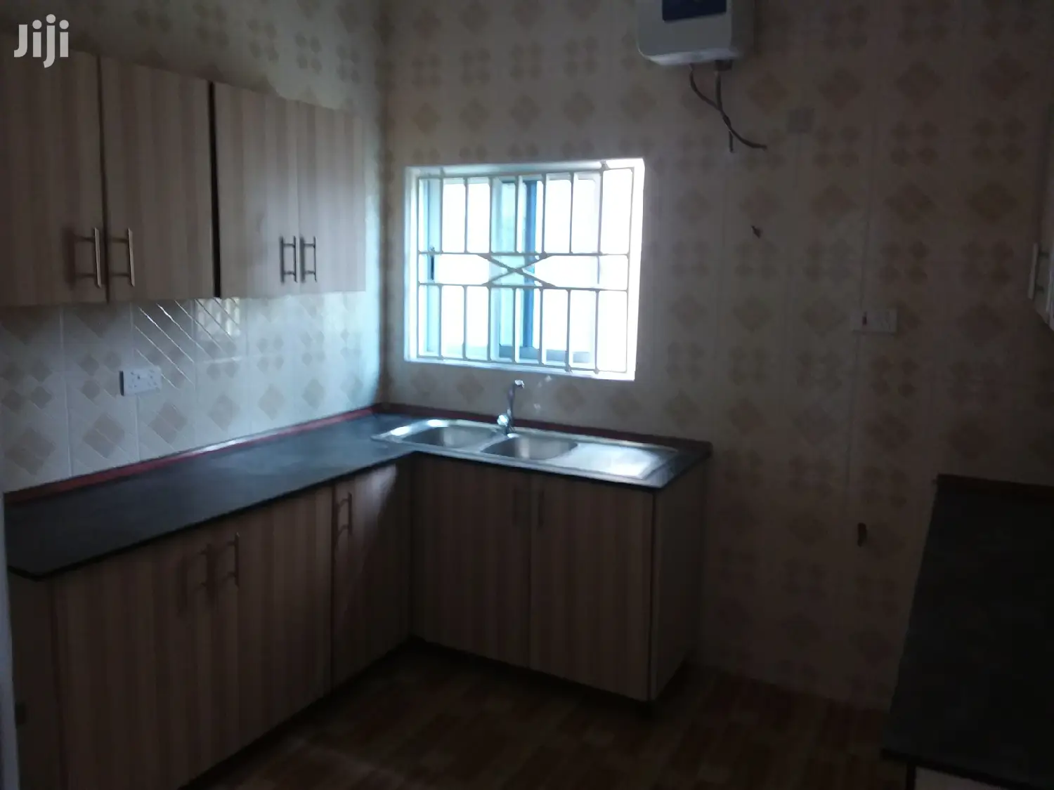3bdrm House in Bronko Housing, Accra Metropolitan for sale