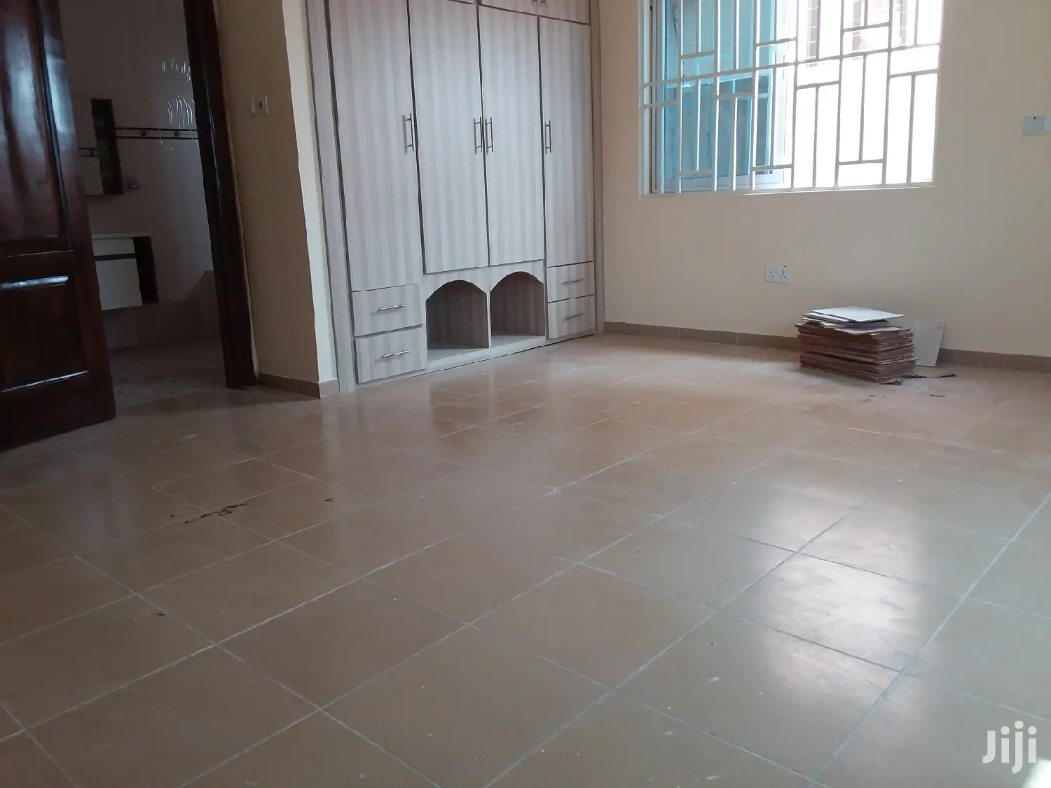 3bdrm House in Bronko Housing, Accra Metropolitan for sale