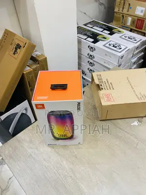 Quality JBL Pulse 5 Bluetooth Speaker With Light Show.