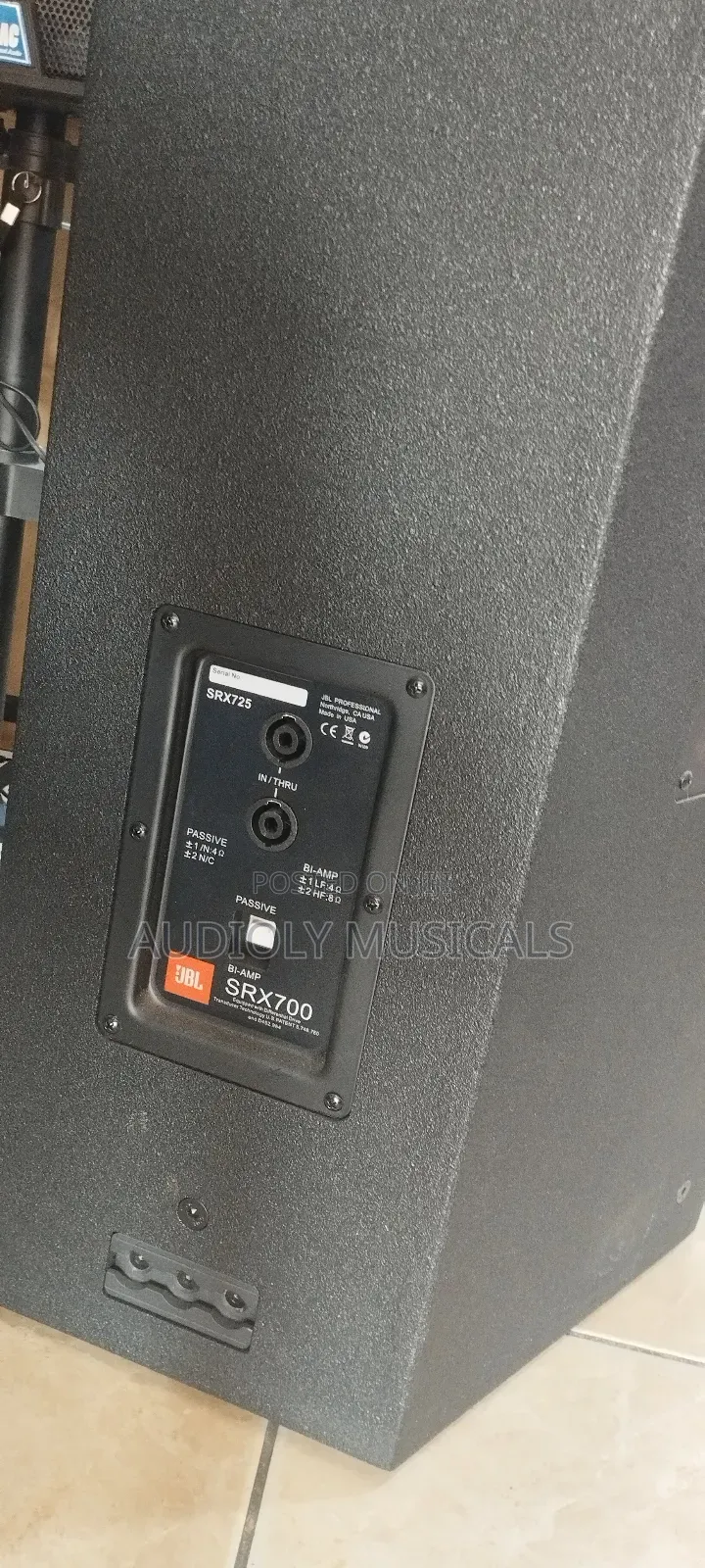 JBL Srx715 15inches Short Range Speakers (1pair)