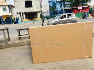 Unique Slim UHD Smart Samsung 75”Cu8000