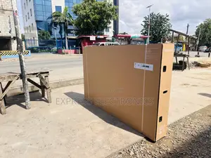 Realistic Shades Qled Smart 85”Q70c Samsung Tv