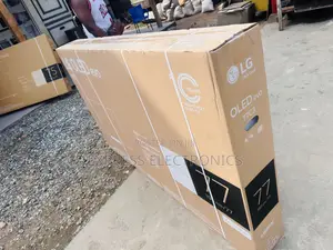 High Contrast OLED 77”C36 Smart