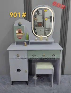 Dressing Mirror Set With Lights
