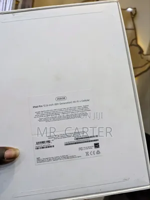New Apple iPad Pro 12.9 (2022) 256 GB Silver