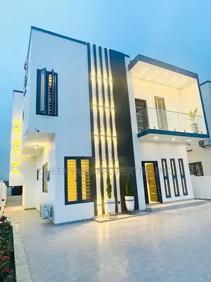 4bdrm Duplex in East Legon for sale
