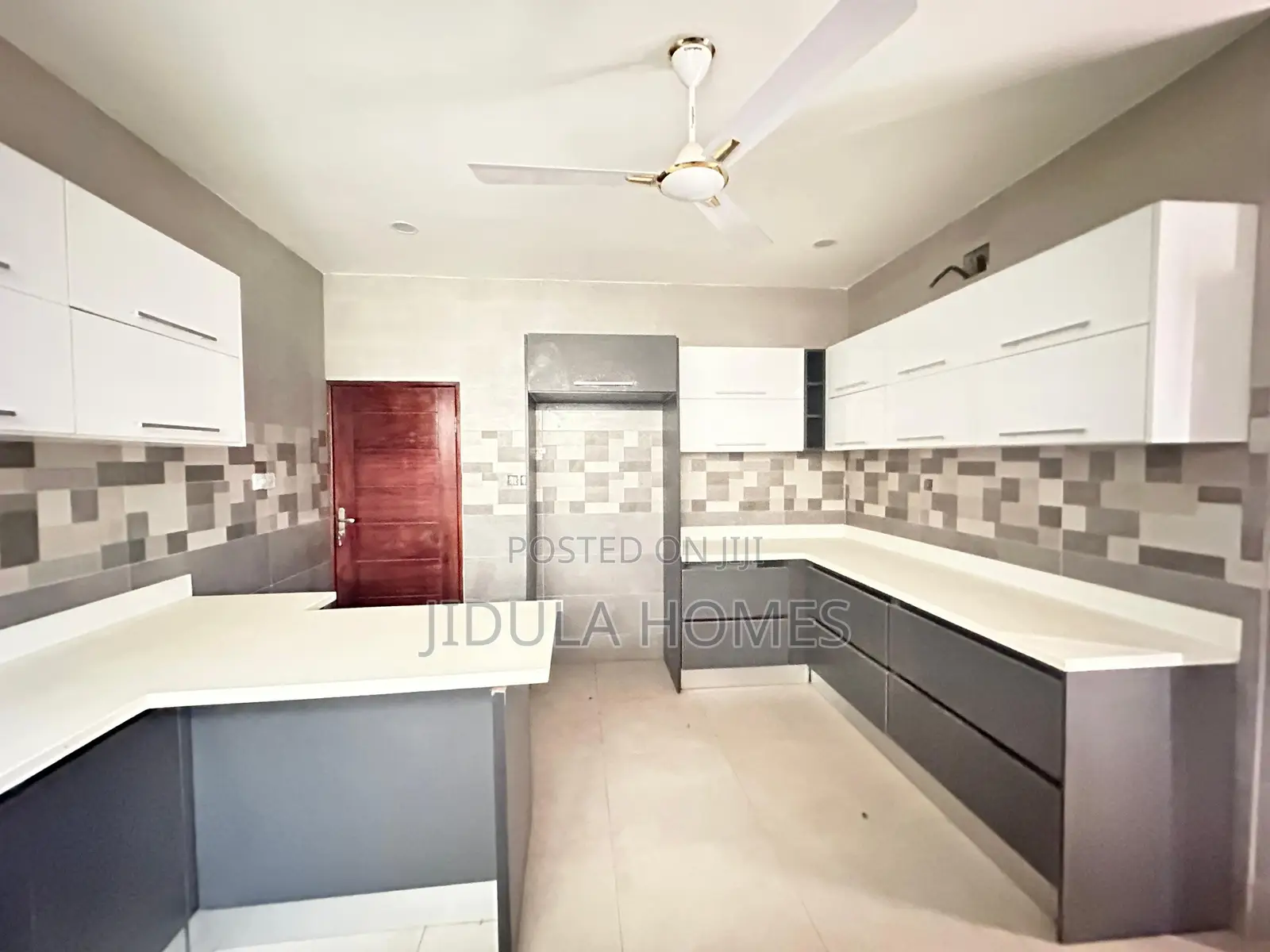 4bdrm Duplex in Lakeside Estate, Ashaley Botwe for rent