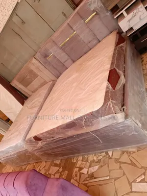 Classic Kings Bed Plus Mattress.From Canada.Free Delivry