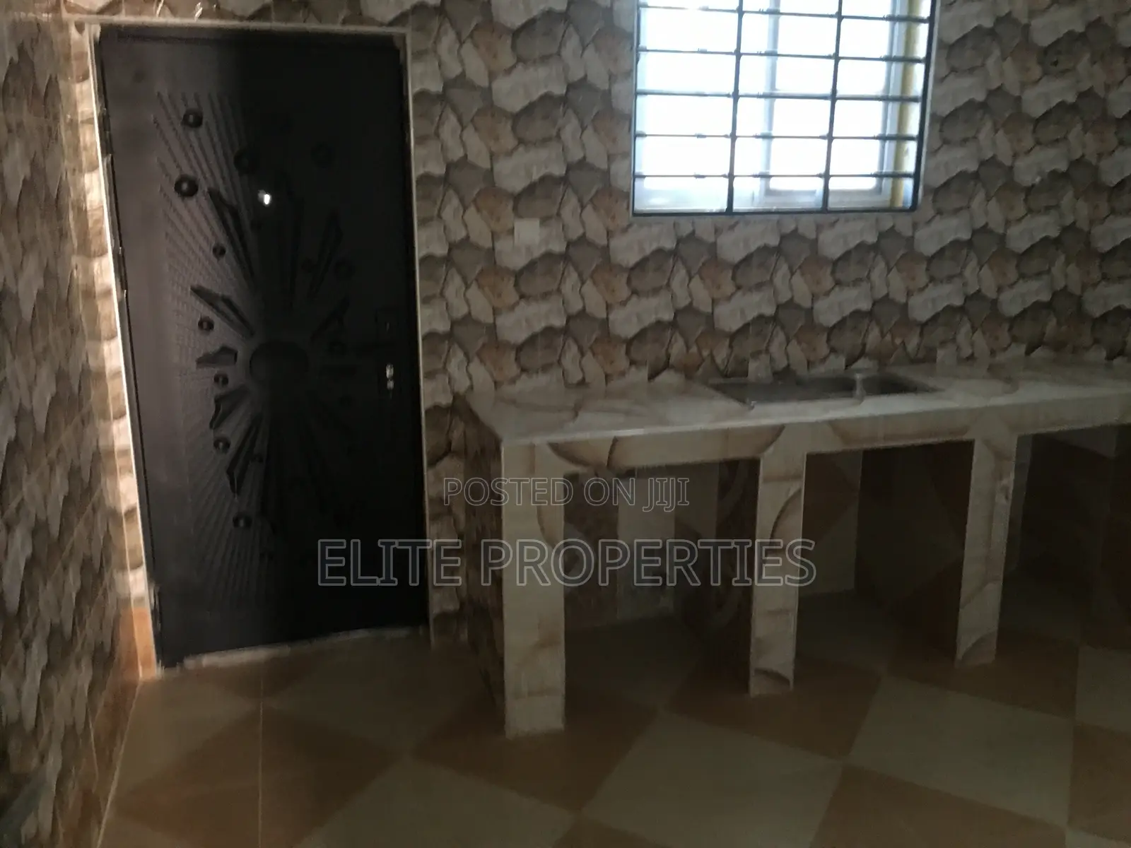 2bdrm Apartment in Dawhwenya-Tabora, Tema Metropolitan for rent