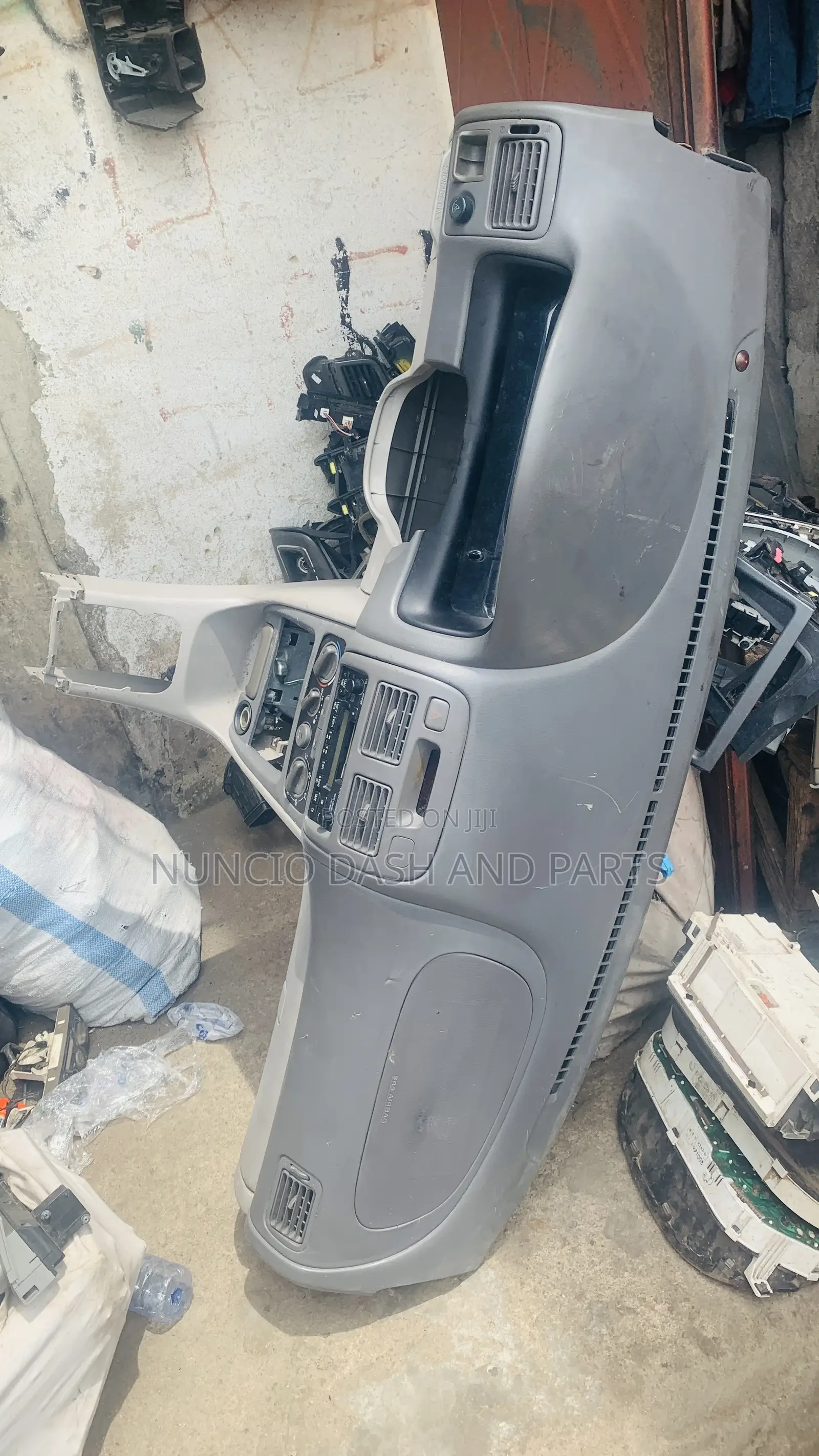 Toyota Corolla (Kuame) 2000 Dashboard