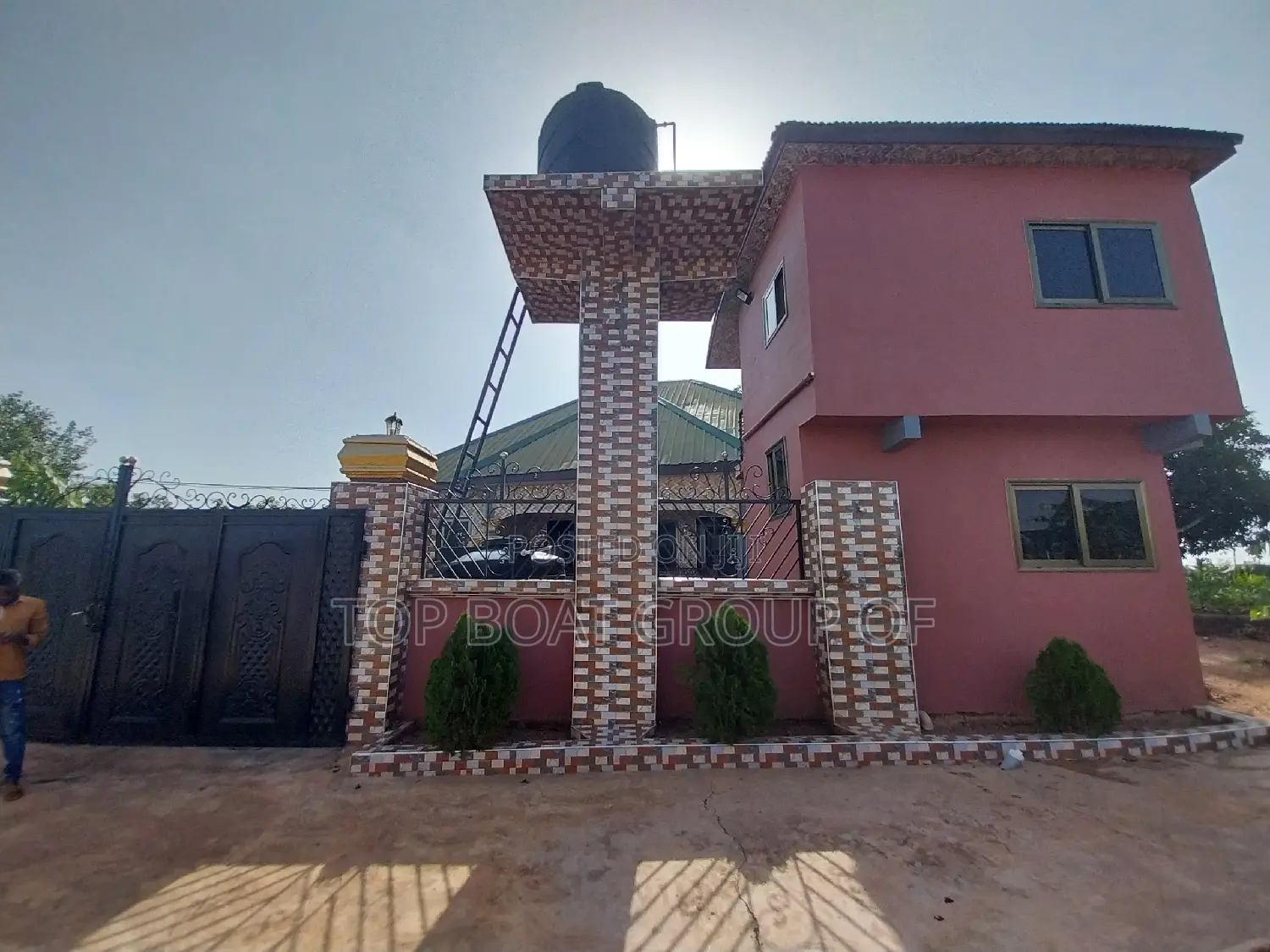 Furnished 6bdrm House in Abrepo (Asuofua) Top, Kumasi Metropolitan