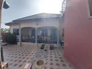 Furnished 6bdrm House in Abrepo (Asuofua) Top, Kumasi Metropolitan