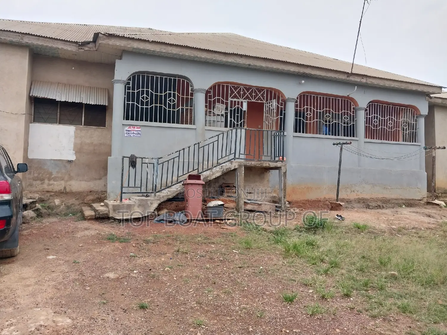 Furnished 8bdrm House in Kronum Top Boat, Kumasi Metropolitan for sale