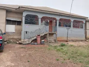 Furnished 8bdrm House in Kronum Top Boat, Kumasi Metropolitan for sale