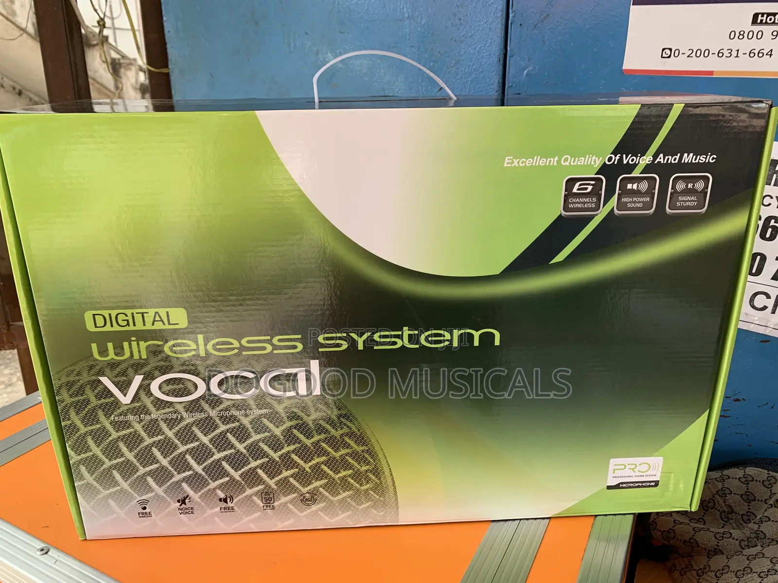 Shure A-8 8in1 Digital Wireless Microphone