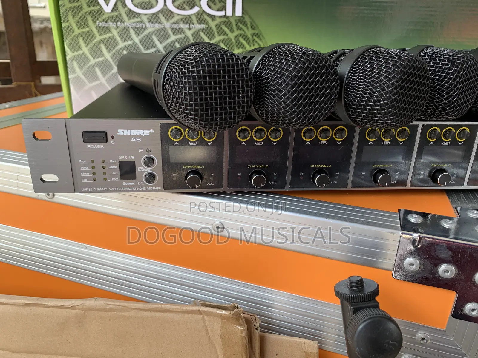 Shure A-8 8in1 Digital Wireless Microphone
