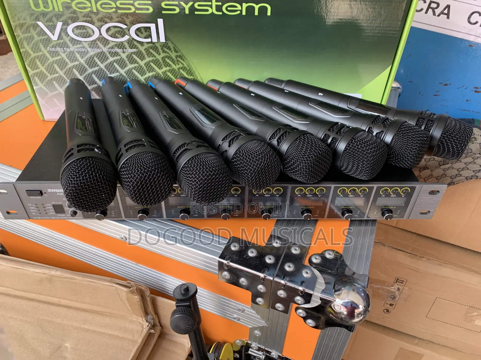 Shure A-8 8in1 Digital Wireless Microphone