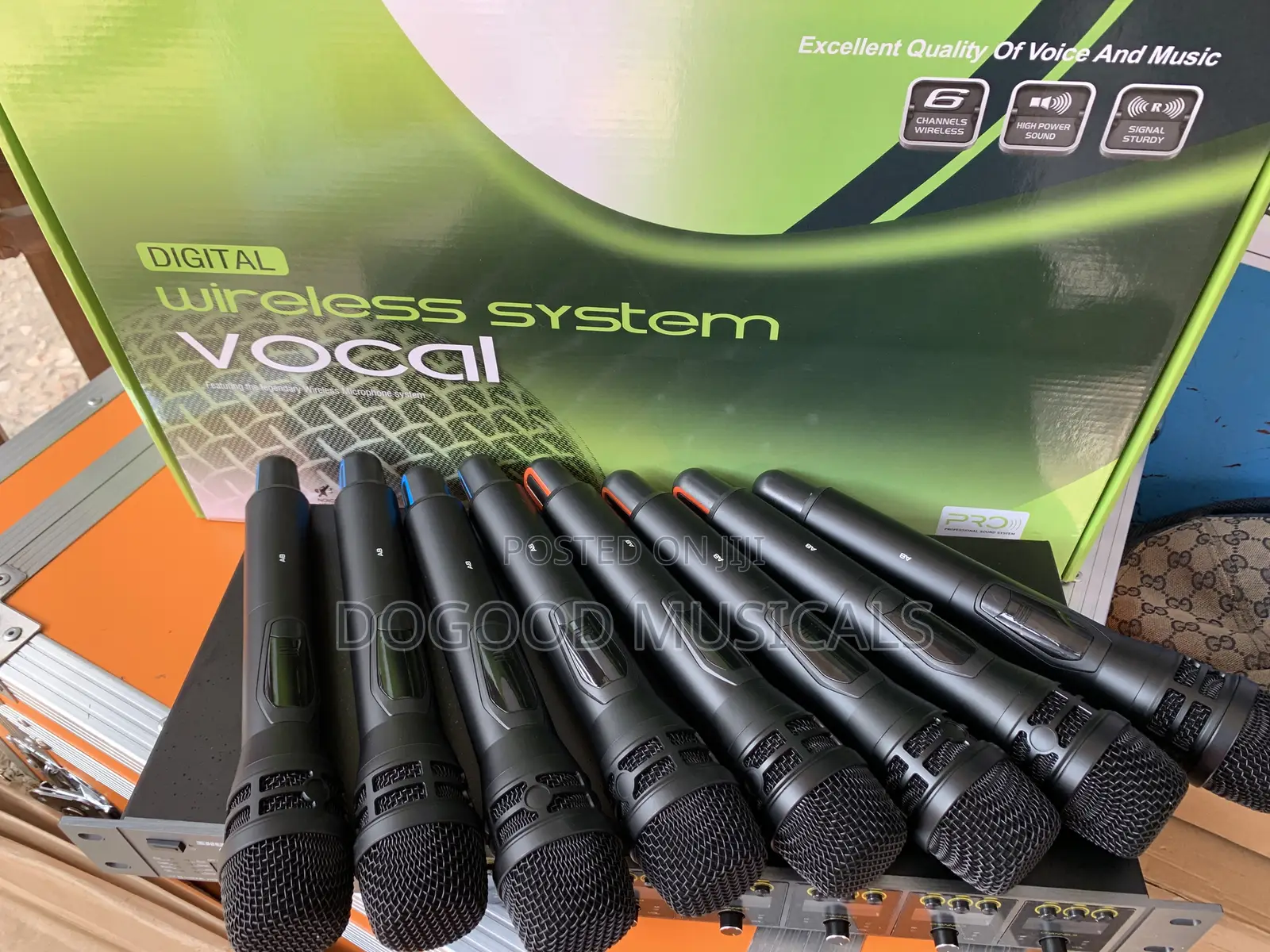 Shure A-8 8in1 Digital Wireless Microphone