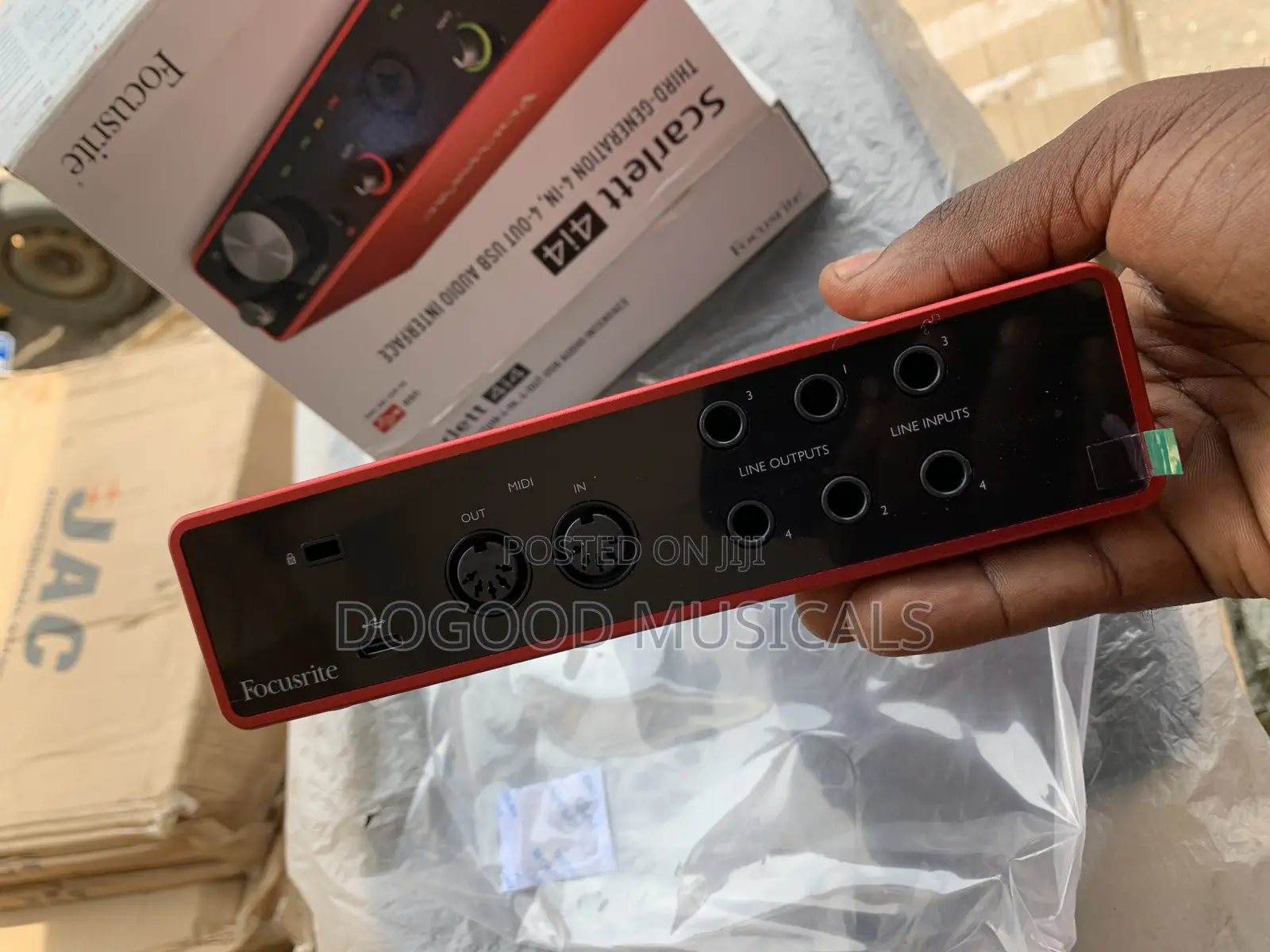 Focusrite Scarlett 4i4 3rd Generation USB Audio Interface