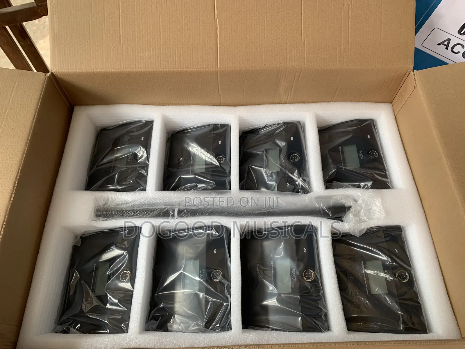 Shure A-8 8in1 Digital Wireless Conference Microphone