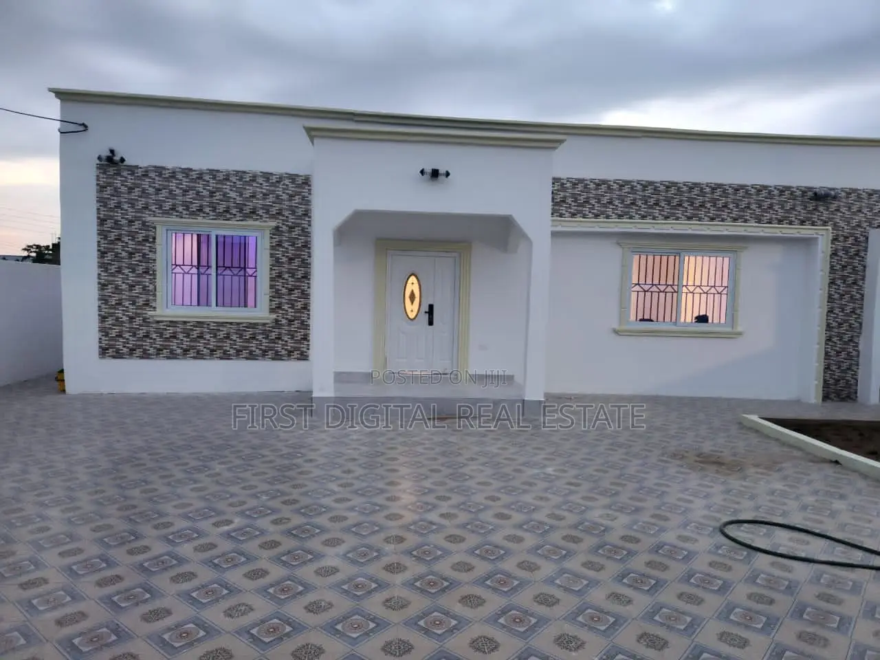 4bdrm House in First Digital Real, Kasoa for sale