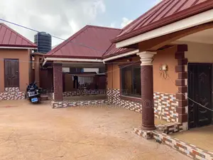 Furnished 5bdrm House in Sokoban Wood Village, Kumasi Metropolitan