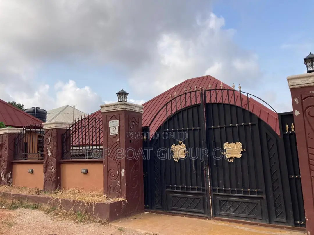 Furnished 5bdrm House in Sokoban Wood Village, Kumasi Metropolitan