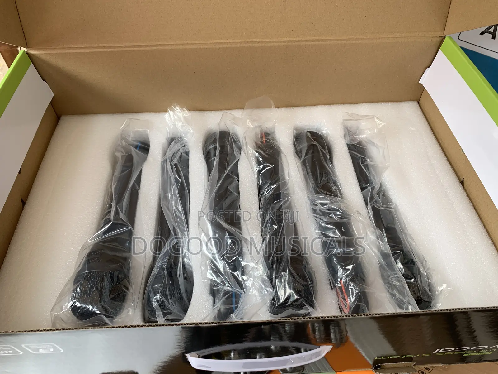 SHURE a-6 6in1 Digital Wireless Microphone