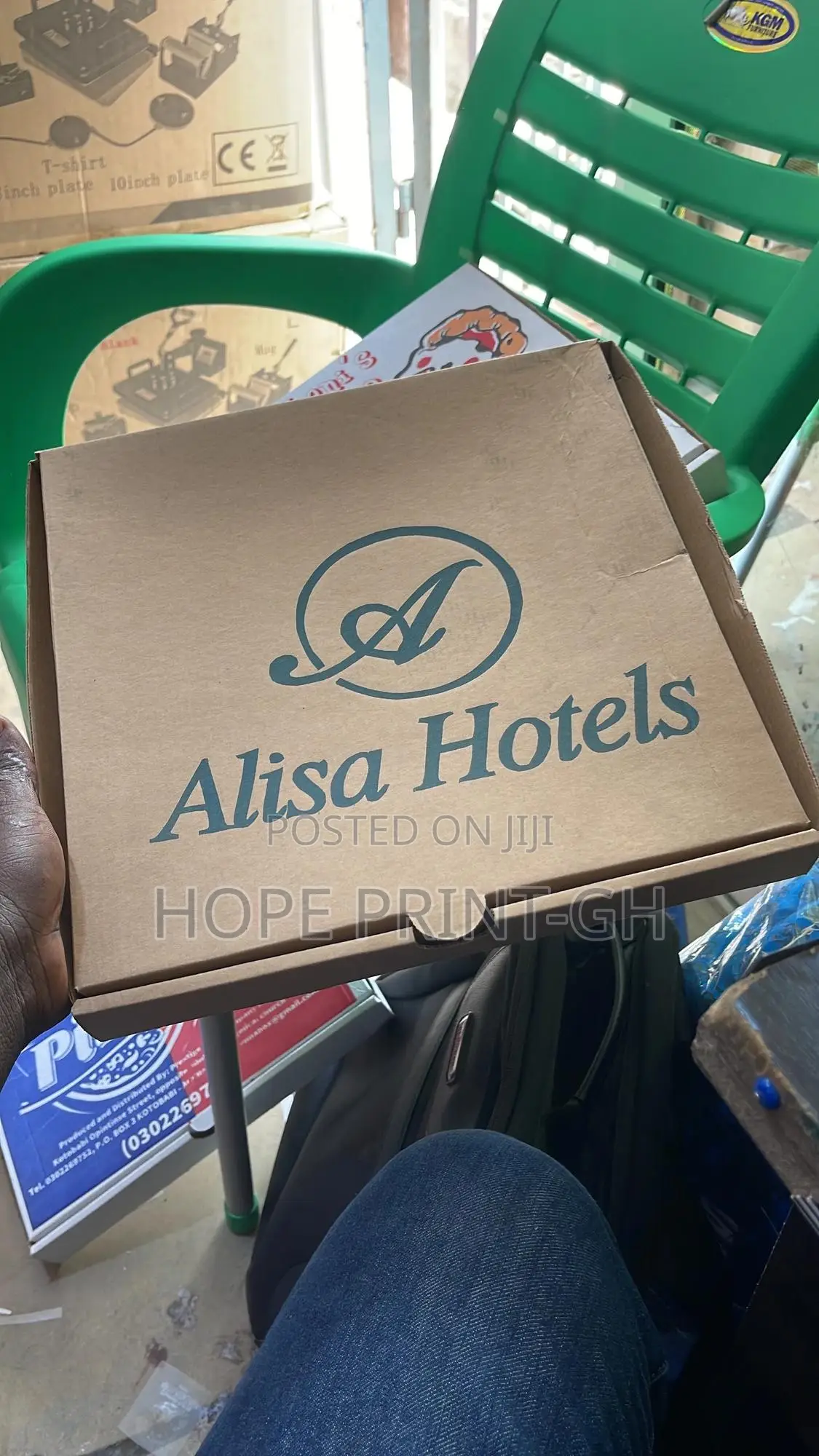 Customized Pizza Boxes Promoting