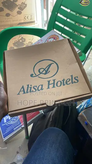 Customized Pizza Boxes Promoting