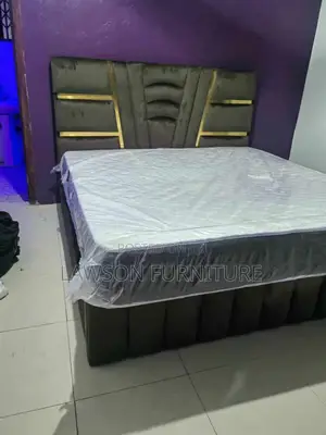 Queen Size Bed With Mattress