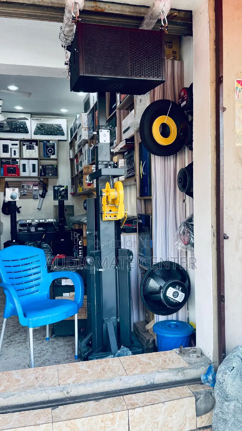Lifting Stand