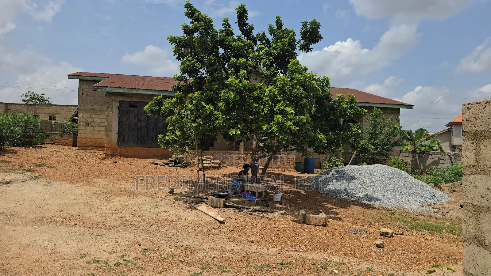 4bdrm House in Fredimens Real, Kumasi Metropolitan for sale